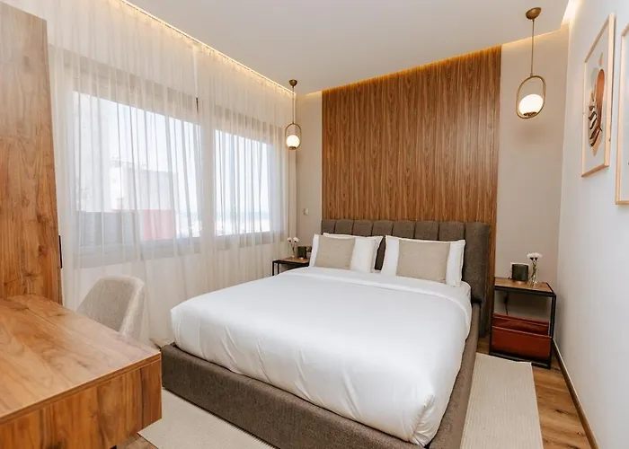 Sea View Apartment Next To Marina Bay